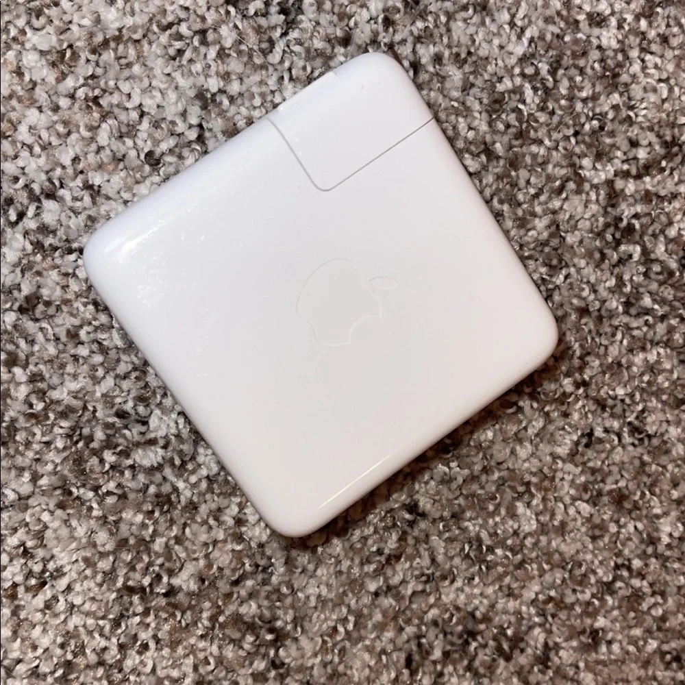 61W USB - Picture 2 of 3